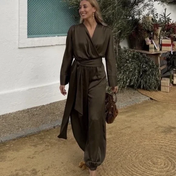 Zara NWT satin effect bloomer jumpsuit ZW Collection 9018/680 - Picture 1 of 13